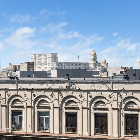 Beautique Panoramic View On People Palace Boekarest