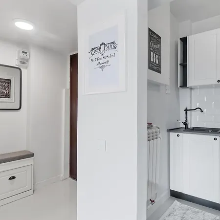 Beautique Panoramic View On People Palace Appartamento